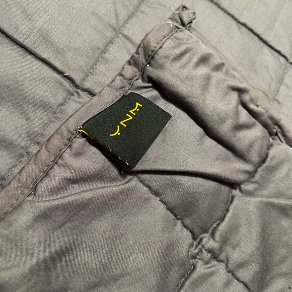 YnM weighted blanket 12lb with duvet cover - Picture 5 of 6